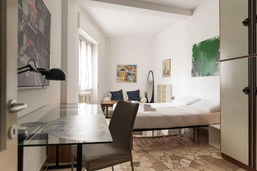 Apartment Youhosty - Lodi Quater Milan